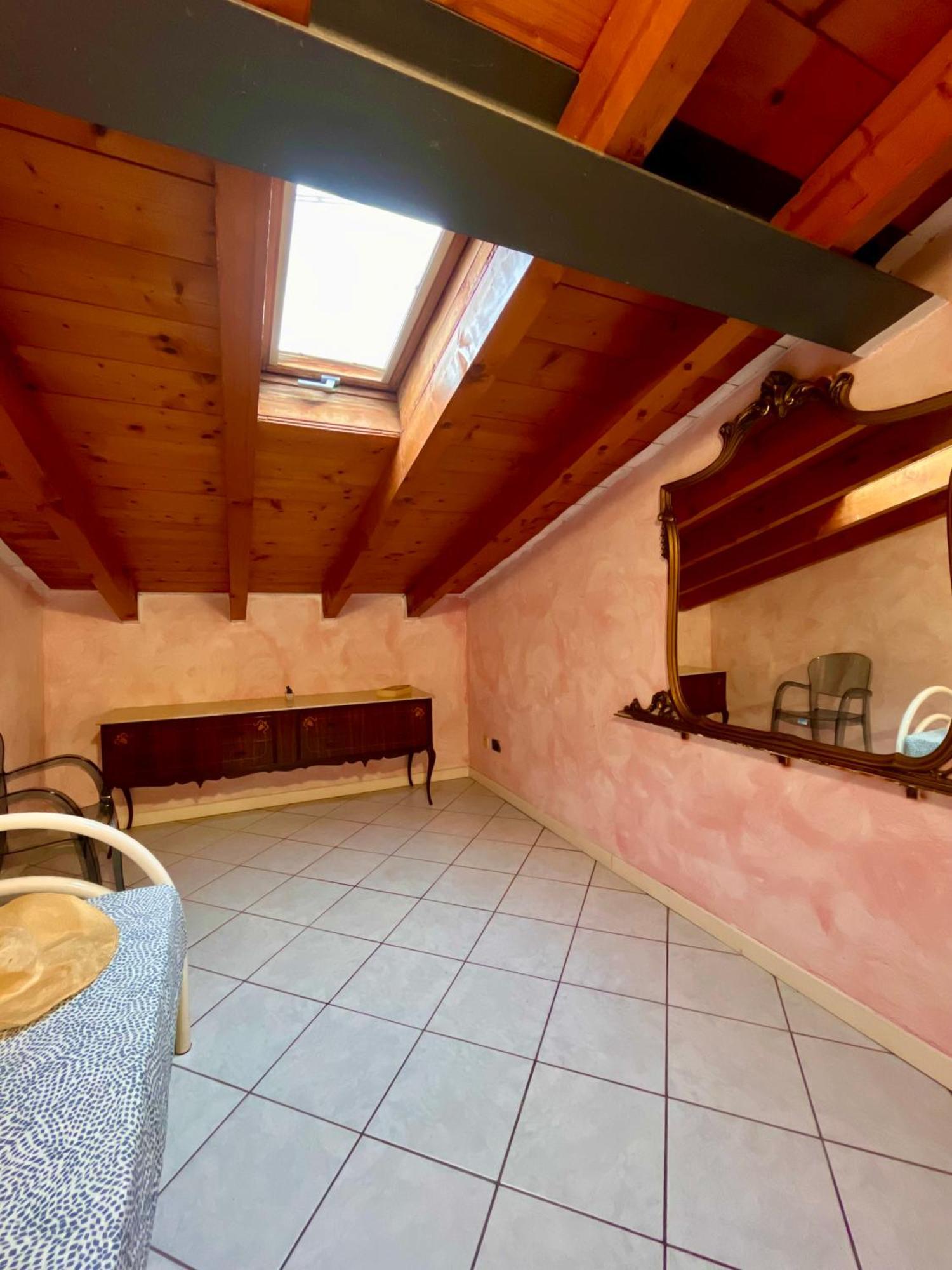 Appartamenti Villa Lina Desenzano del Garda Exterior foto